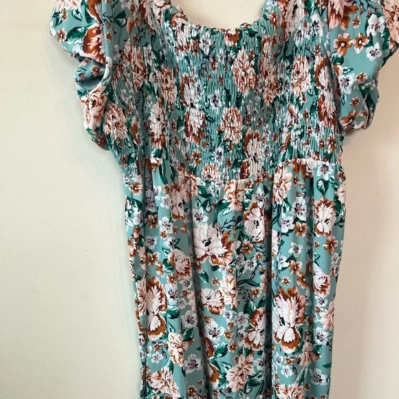 Plus Size LC Lauren Conrad Balloon Sleeve Smocked Floral Midi Dress - Picture 10 of 12